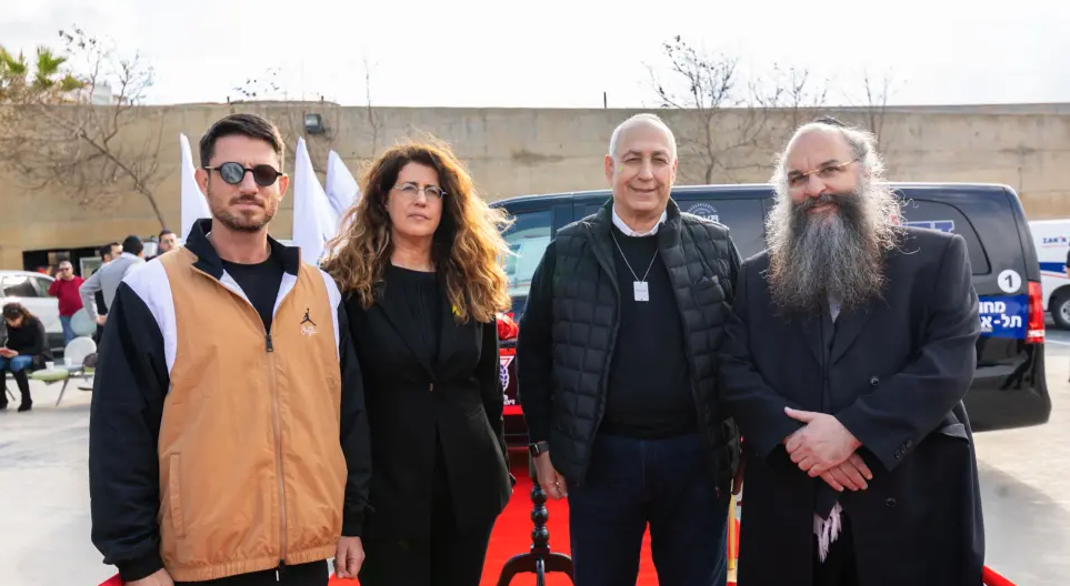 חנוכת האמבולנס NOVA‎